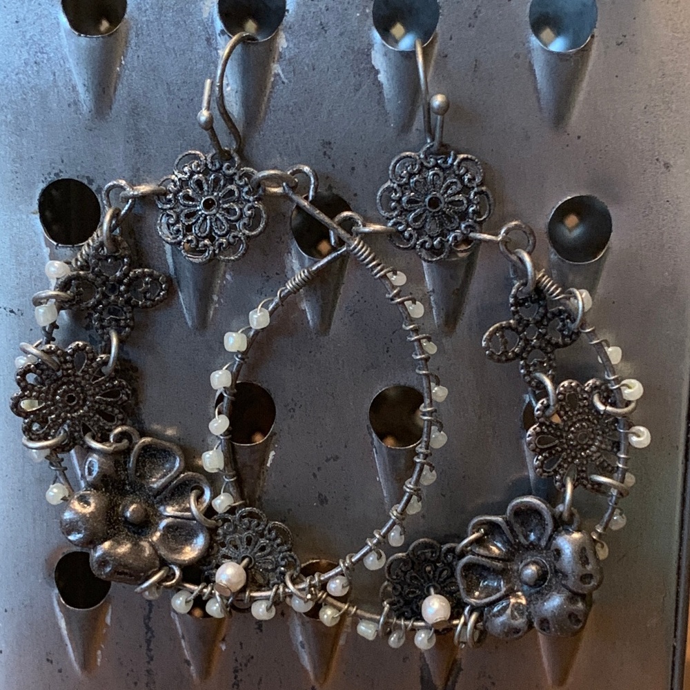 Floral Wire Beaded Dangle Earrings